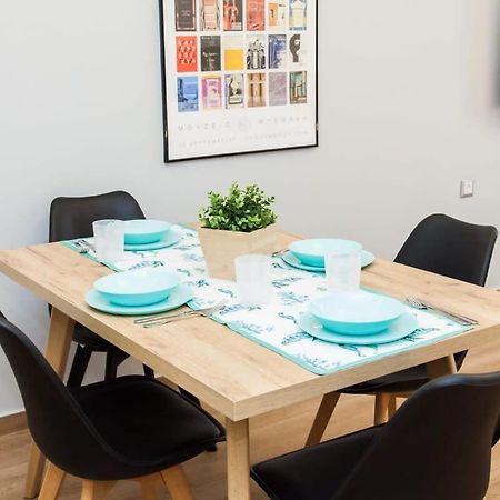 Contemporary And Chic Apartment In Central アテネ エクステリア 写真