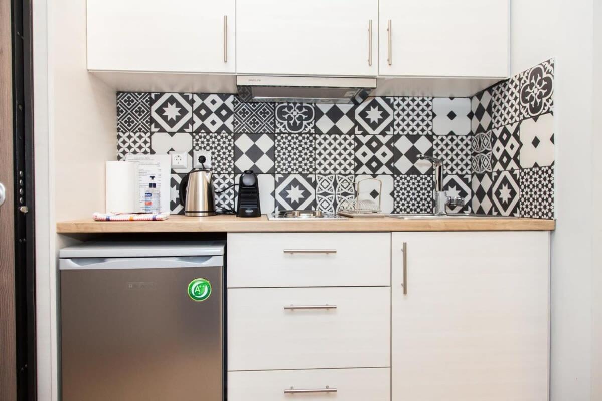 Contemporary And Chic Apartment In Central アテネ エクステリア 写真