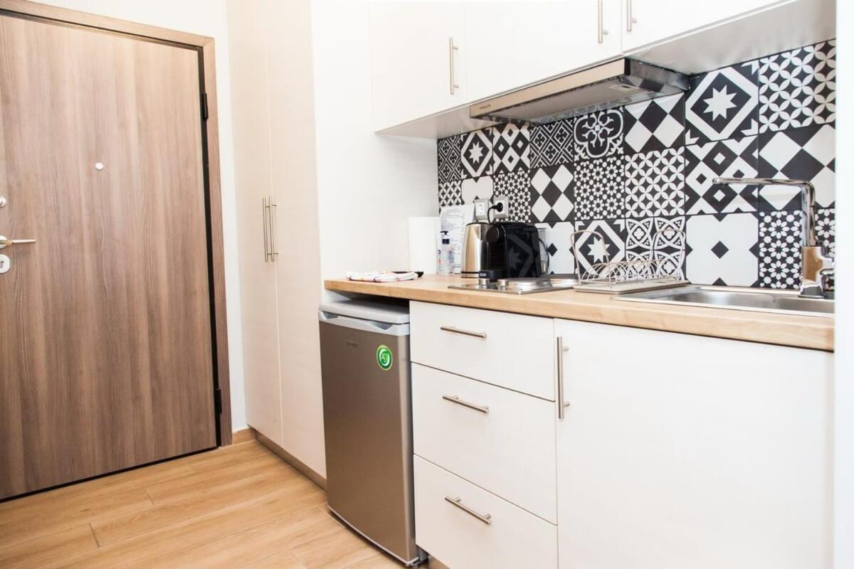 Contemporary And Chic Apartment In Central アテネ エクステリア 写真