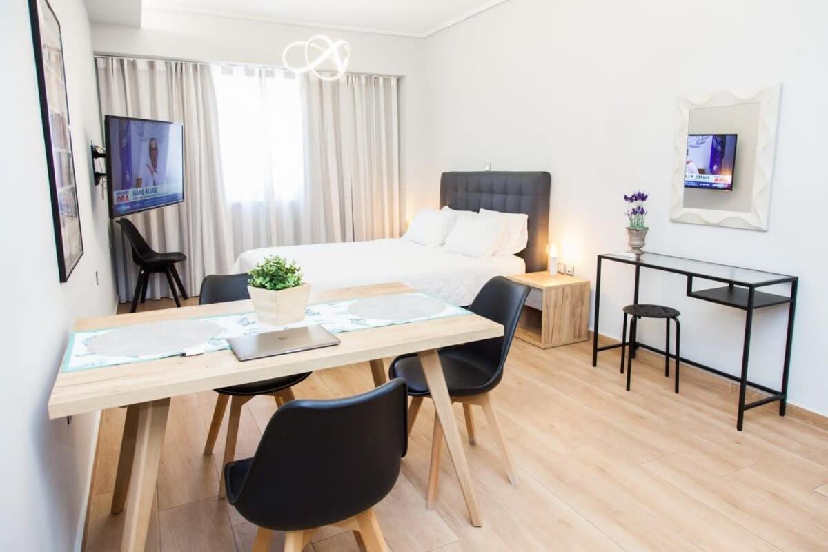 Contemporary And Chic Apartment In Central アテネ エクステリア 写真